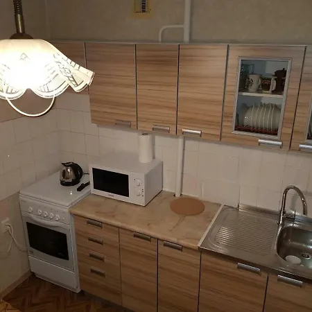 Kangelaste 9 *